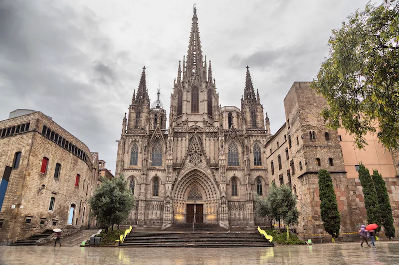 Barcelona-Cathedral-located-in-Gothic-Quarter-