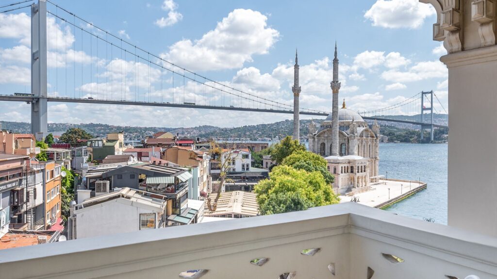 Luxury Hotel of Istanbul 1